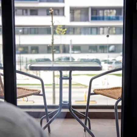 Coresi Rezidence & Apartament *